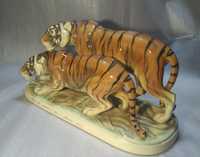 Антикварная большая статуэтка Амурские тигры- Hertwig Германия