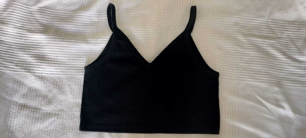 Top curto preto ZARA