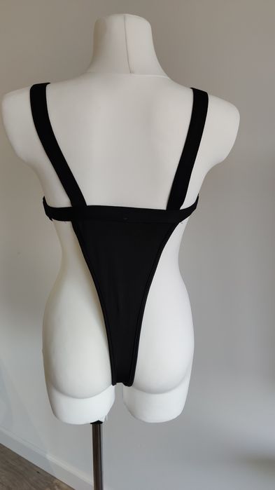 Czarne body Kolly, rozm L Rave outfit