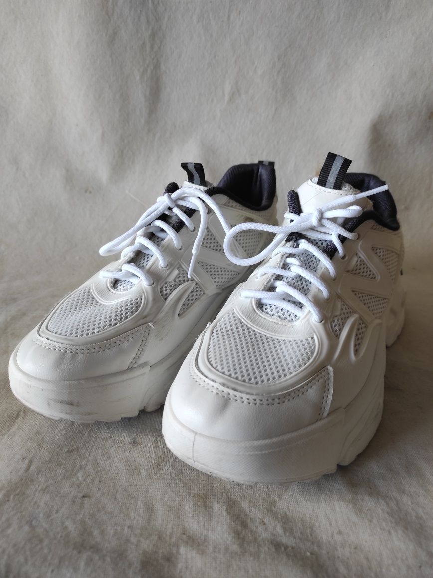 Białe sneakersy ekoskóra nr 39
