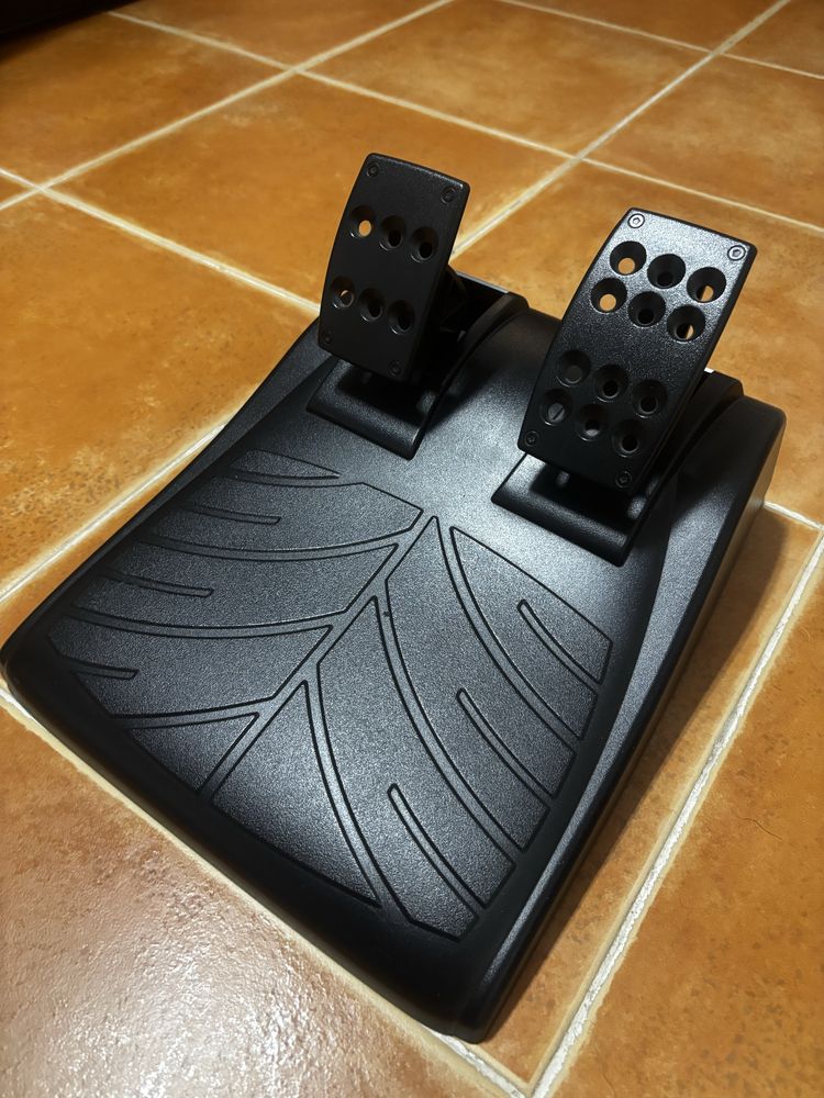Logitech Driving Force GT + Pedais | PC / PS2 / PS3 | Bom estado