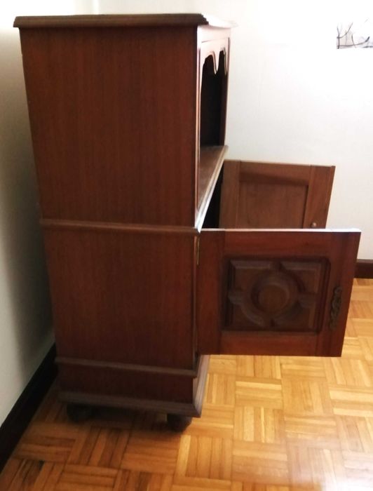 Móvel de televisor ou de hall de entrada