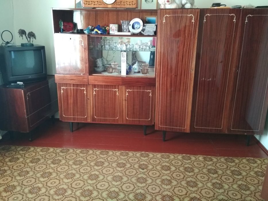 Меблі Стріла бувші у вжитку!