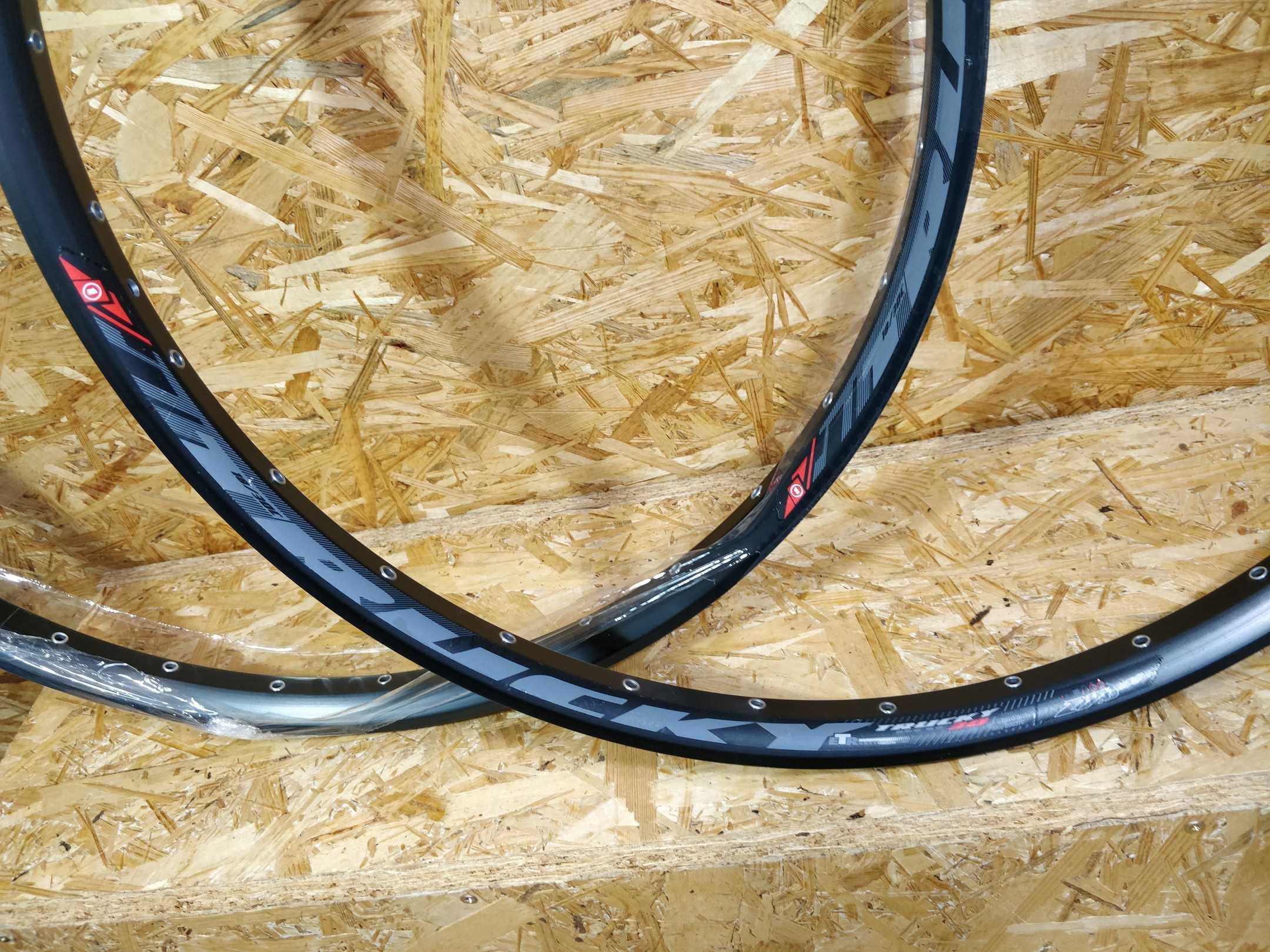 Обода Mach1 Maxx 27.5" и Trucky 30 27.5 Франція нові (wtb sun ringle)