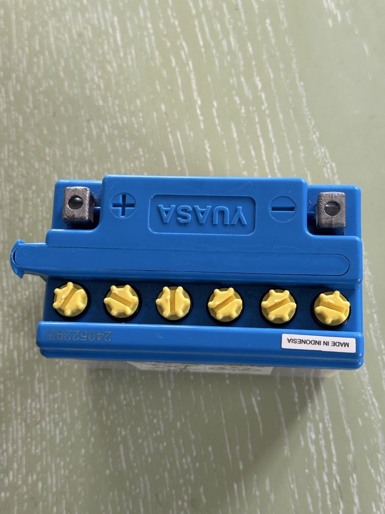 Bateria Yuasa YB4L-B