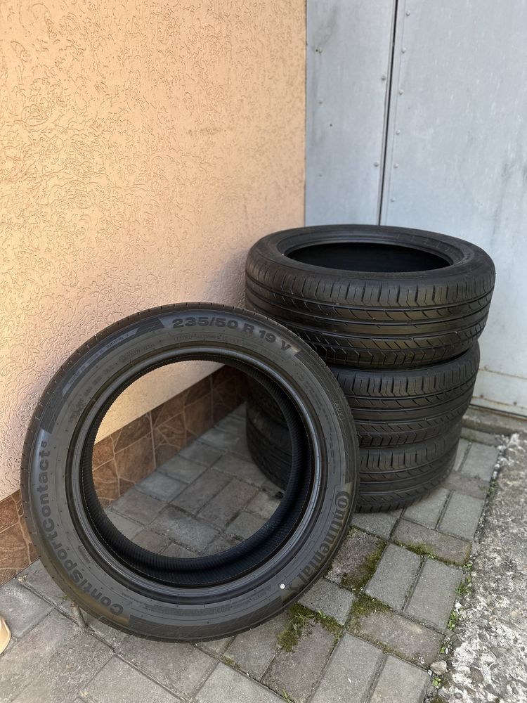 Шини Continental 235/50 R19