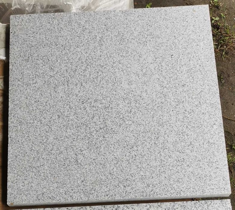 Płytki granitowe G603 30,5 x 30,5 x 1 polerowane