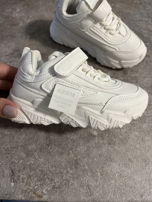 Стильні кросівки 26 р