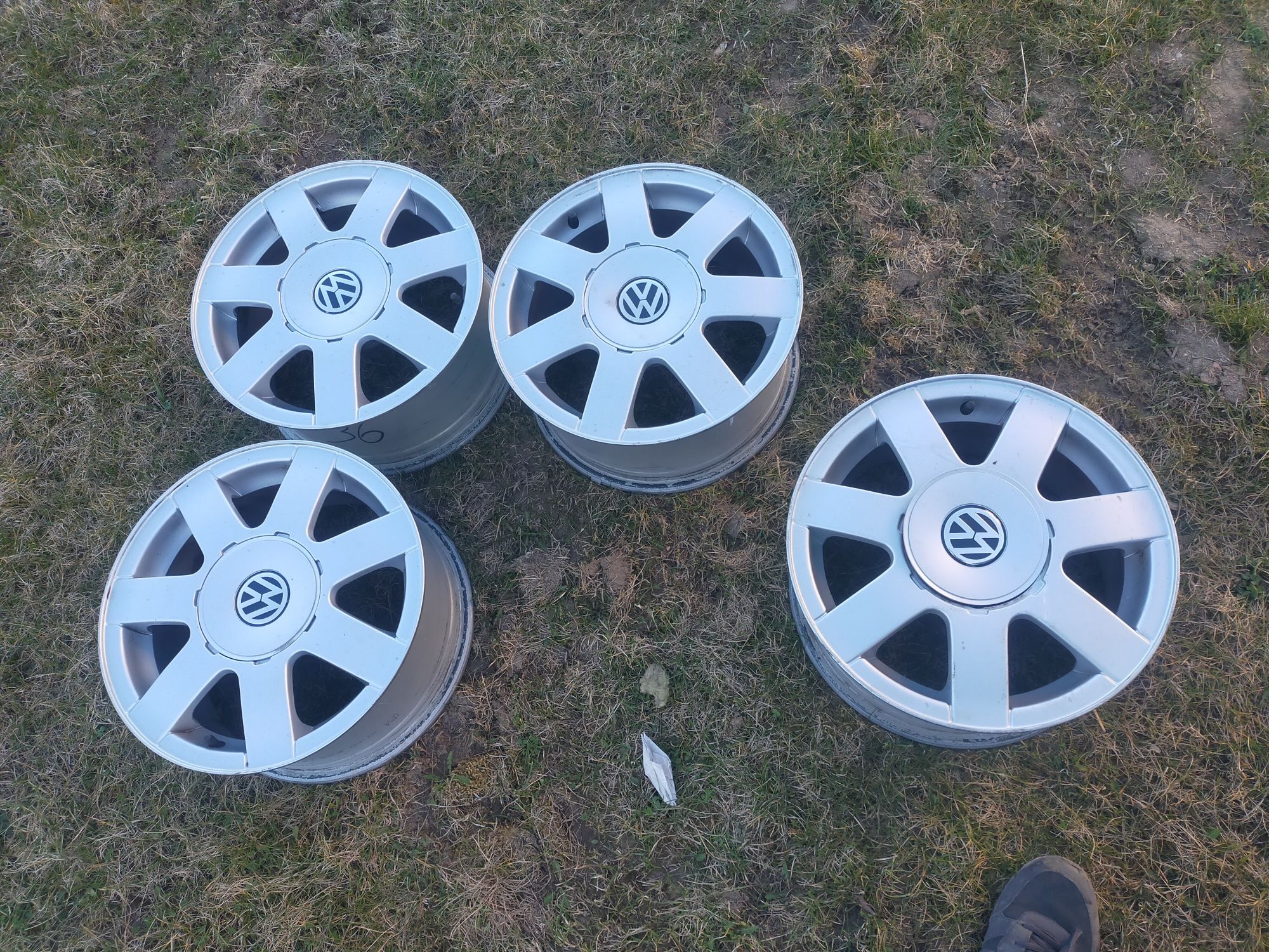 Felgi aluminiowe 5 x 112 VW et45