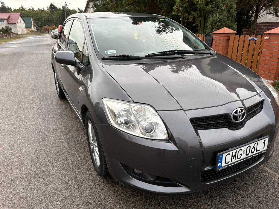 Sprzedam Toyota Auris 1,6