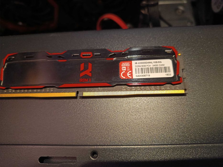 Komputer i5 8600k / 16GB RAM DDR4 / SSD 256 + HDD 1TB / GTX 1060 (6GB)