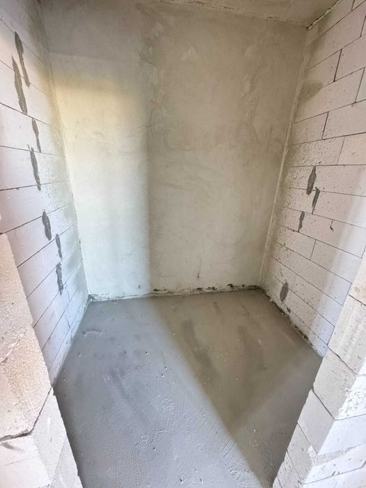 Продаж 2 кім. квартири з терасою в новобудові вул. Очеретяна