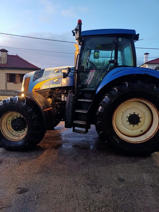 Vendo tractor NEW HOLLAND T 8040