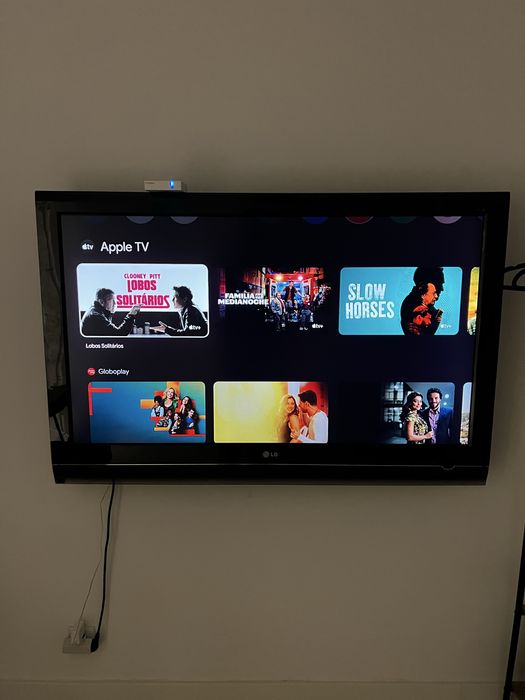 TV LG 55” em ótimo estado + Box Smart TV incluída