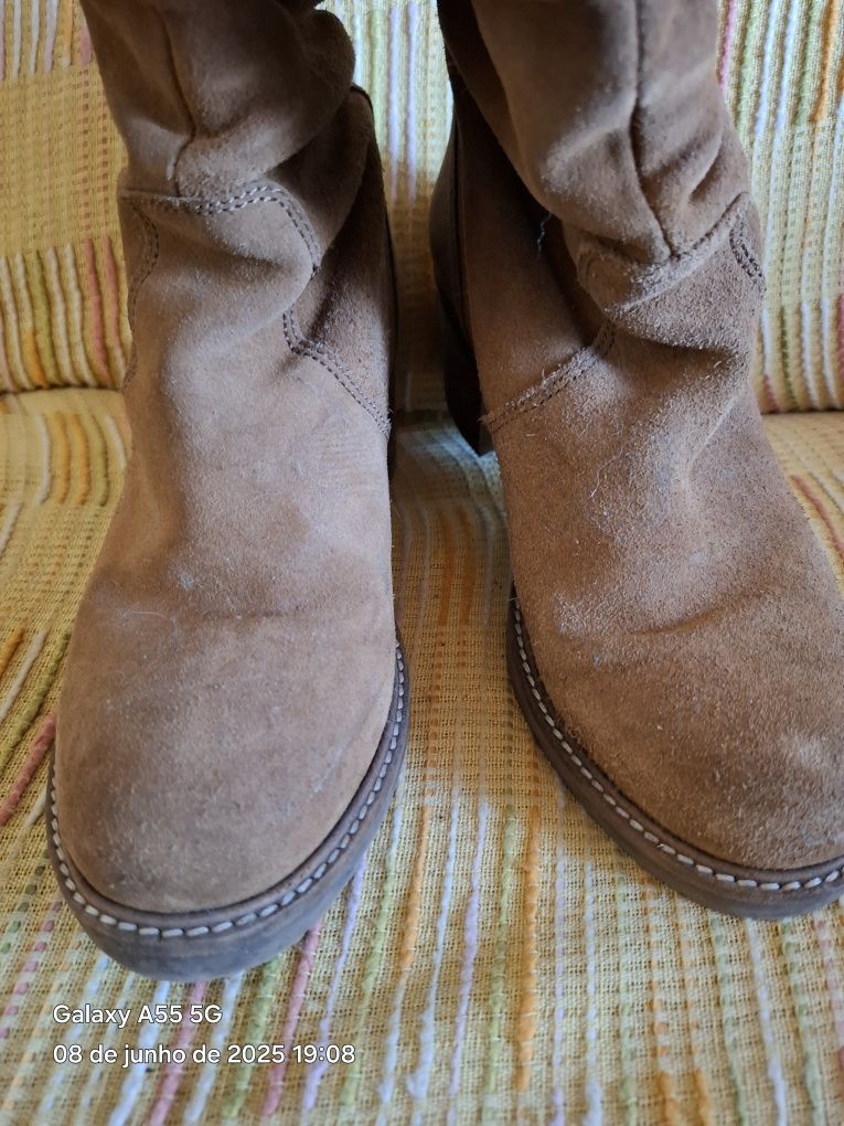 Botas de senhora em camurça -37