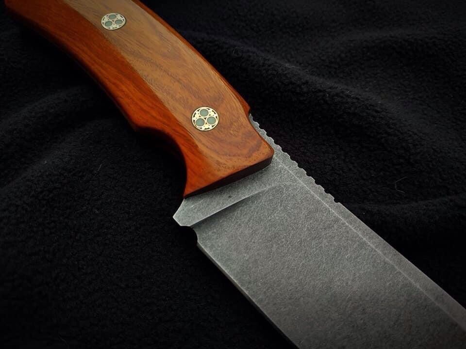 Бакаут, редчайшая древесина для рукояти ножей