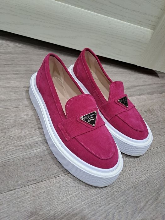 Замшеві лофери 39 розмір