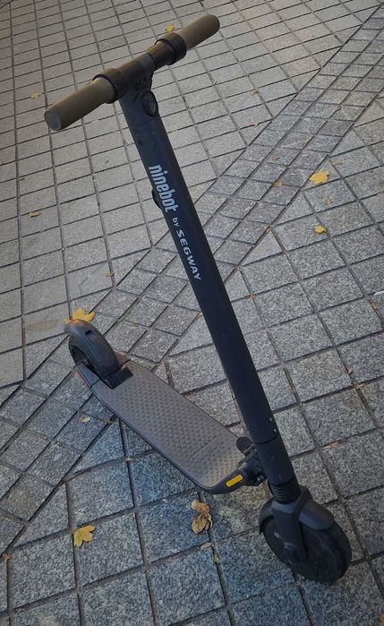 Hulajnoga Elektryczna Ninebot KickScooter ES2L by SEGWAY Świetny Stan!