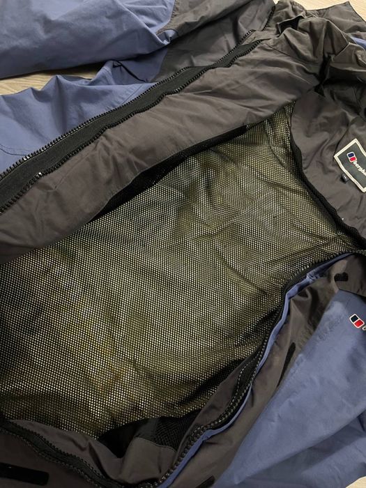 Мужская куртка на мембране Berghaus Gore tex