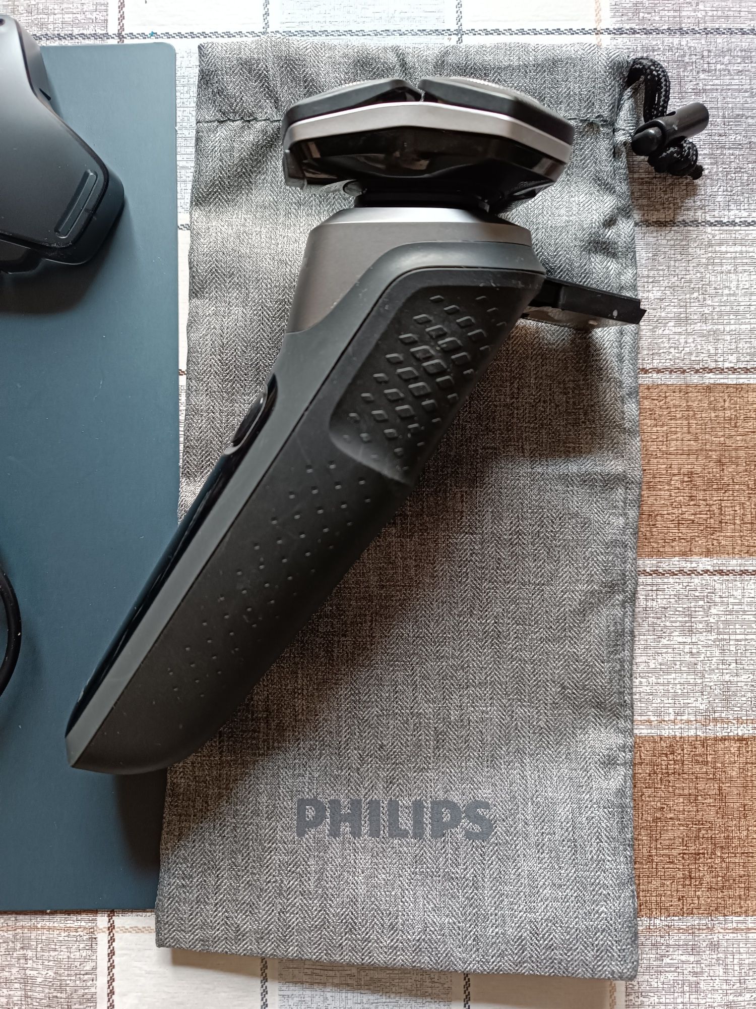 Golarka Philips S5887/10 trymer