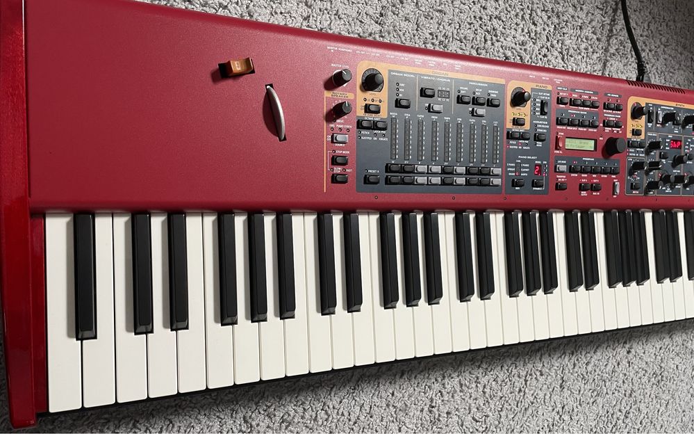 NORD STAGE 2 EX 88 z futerałem, stan bardzo dobry