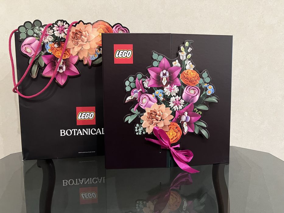 Lego botanicals 10342 набір лего квітів в подарунковому боксі