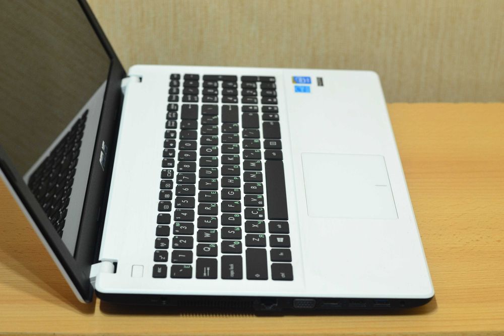Ноутбук Asus X551MA Intel Celeron N2815 RAM 8Gb SSD128 Батарея 7 годин