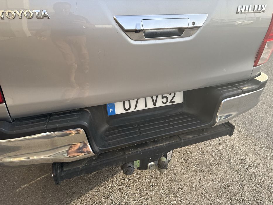 Hilux d4-d 2.4 4wd tracker