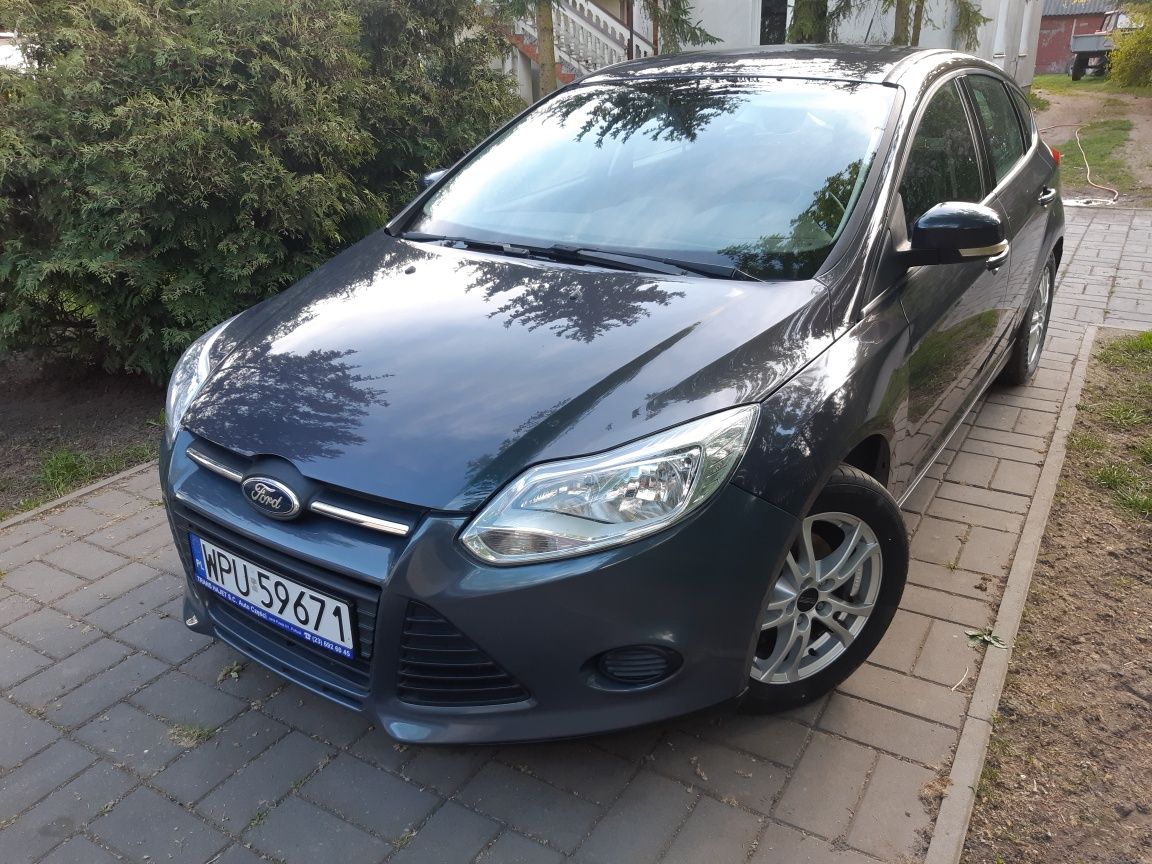 Ford Focus 1.6 benzyna 2011r