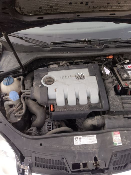 Продам гольф 5 ..