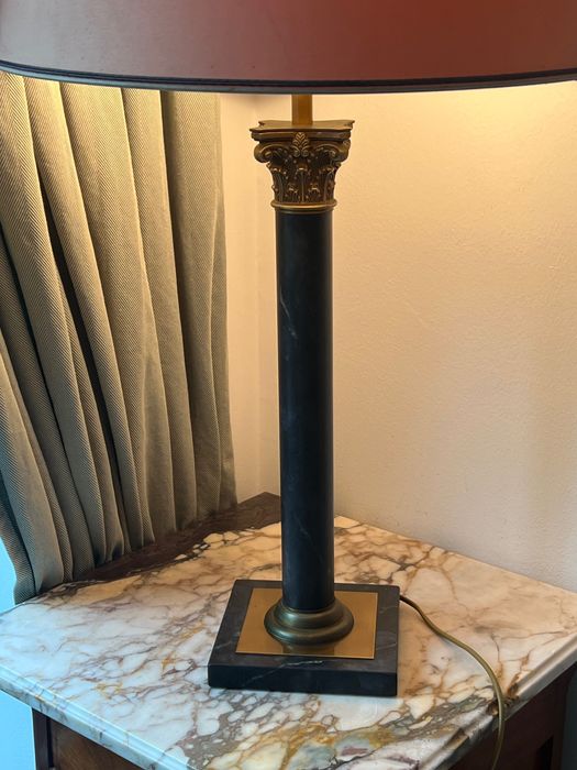 Lampa w stylu Empire