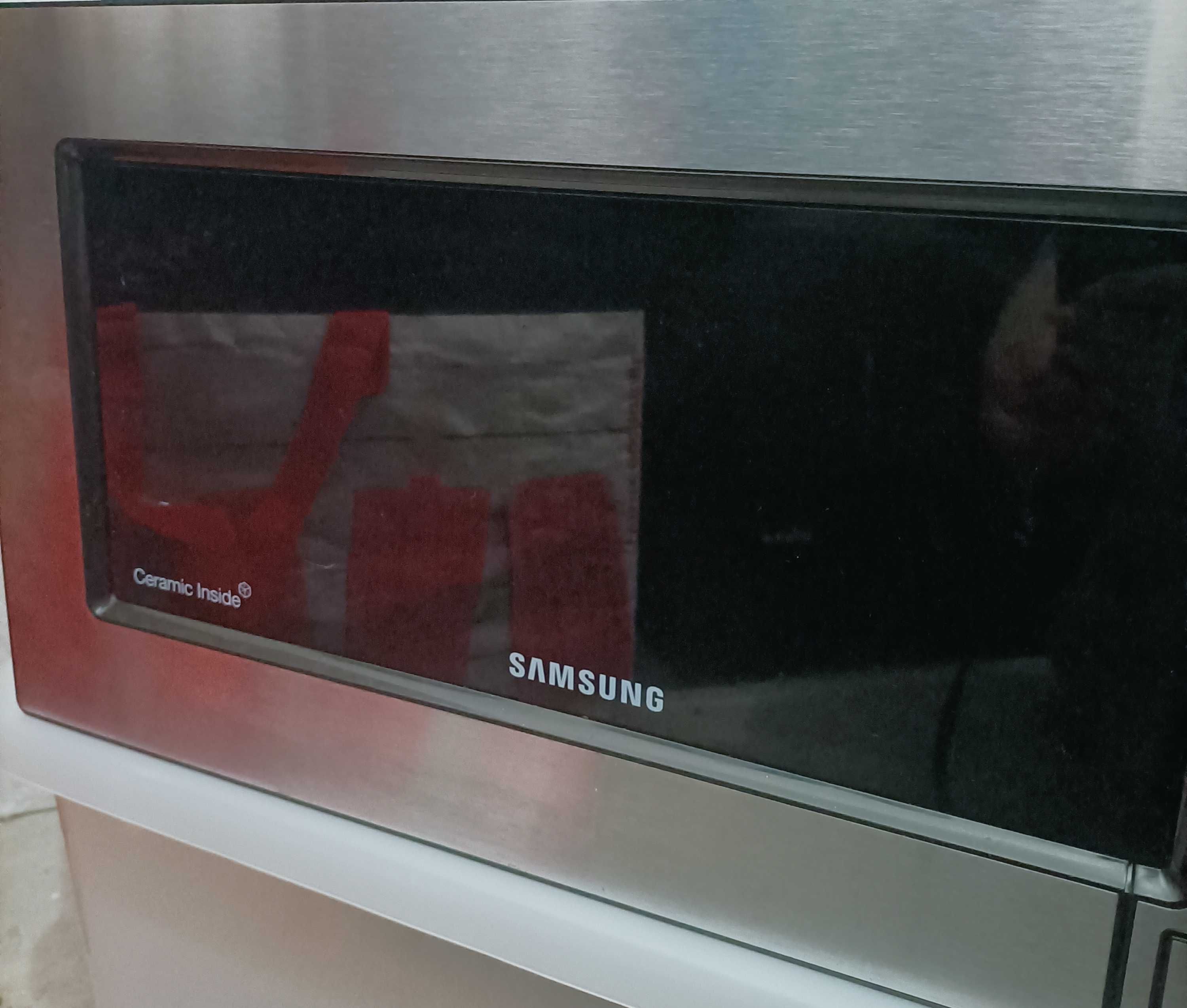 Micro-ondas SAMSUNG GE87M-X (23 L - Com Grill - Inox)