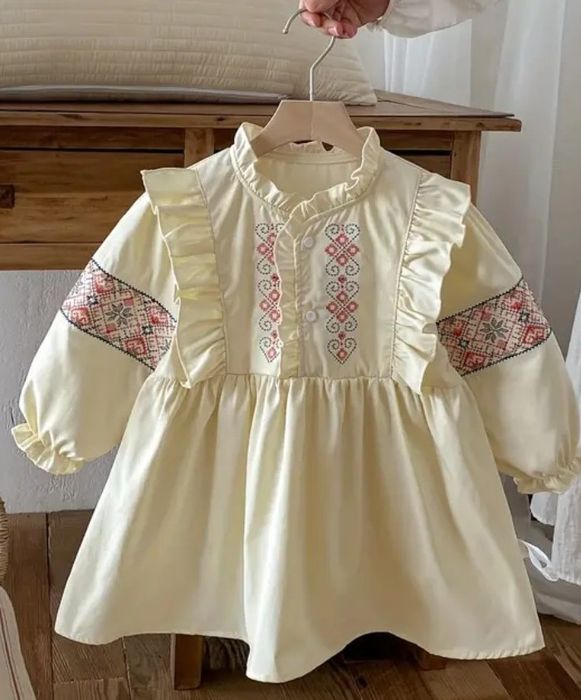 Вишиванка на дівчинку  3/4 років