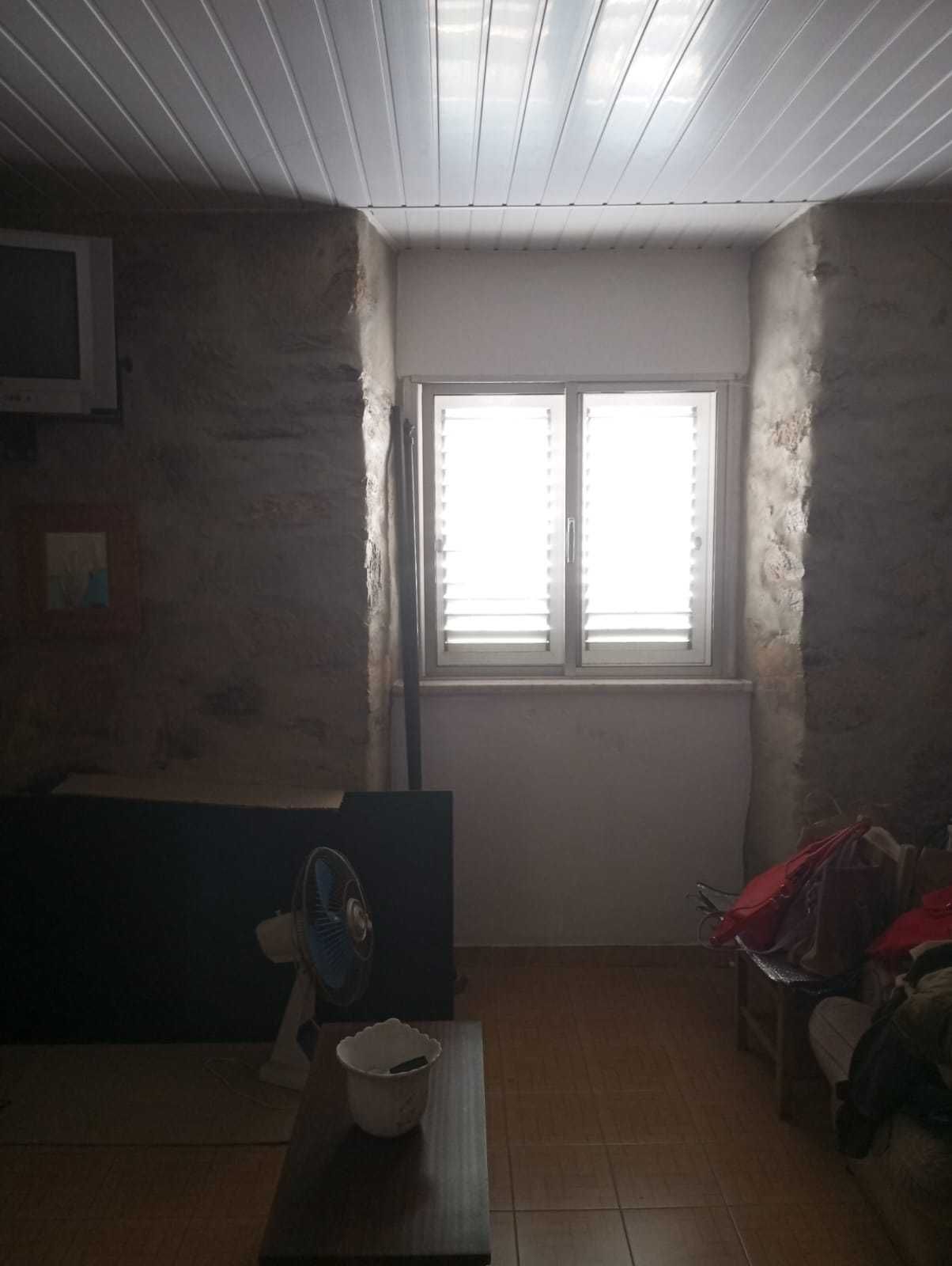 casa com 9 divisões em Ourique