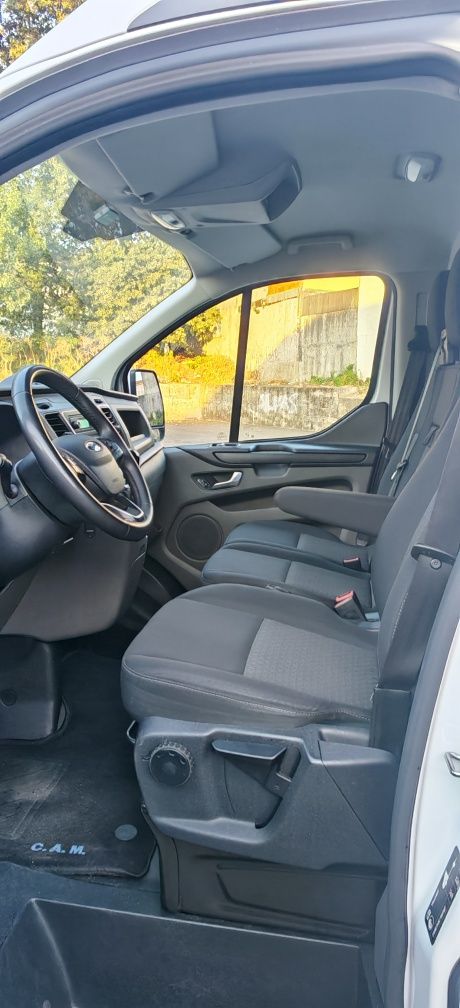 Ford Transit Custom com Frio