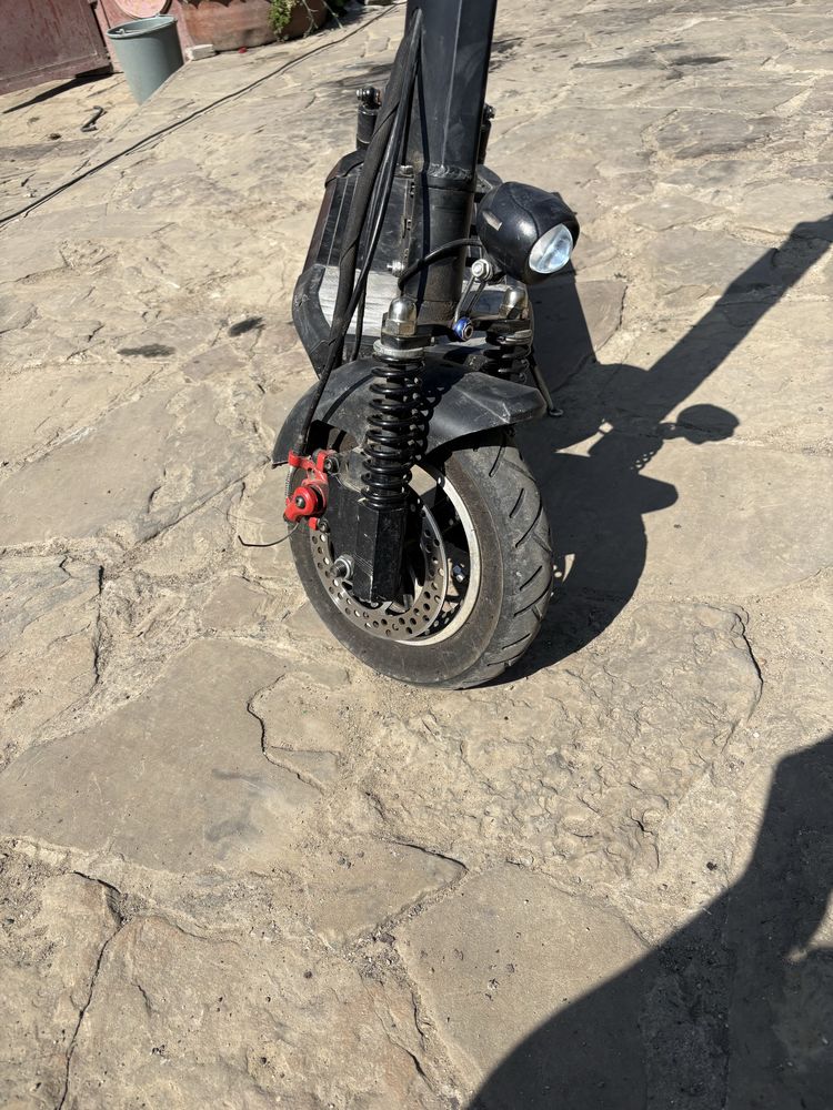 Продам електро самокат kugoo m4 pro