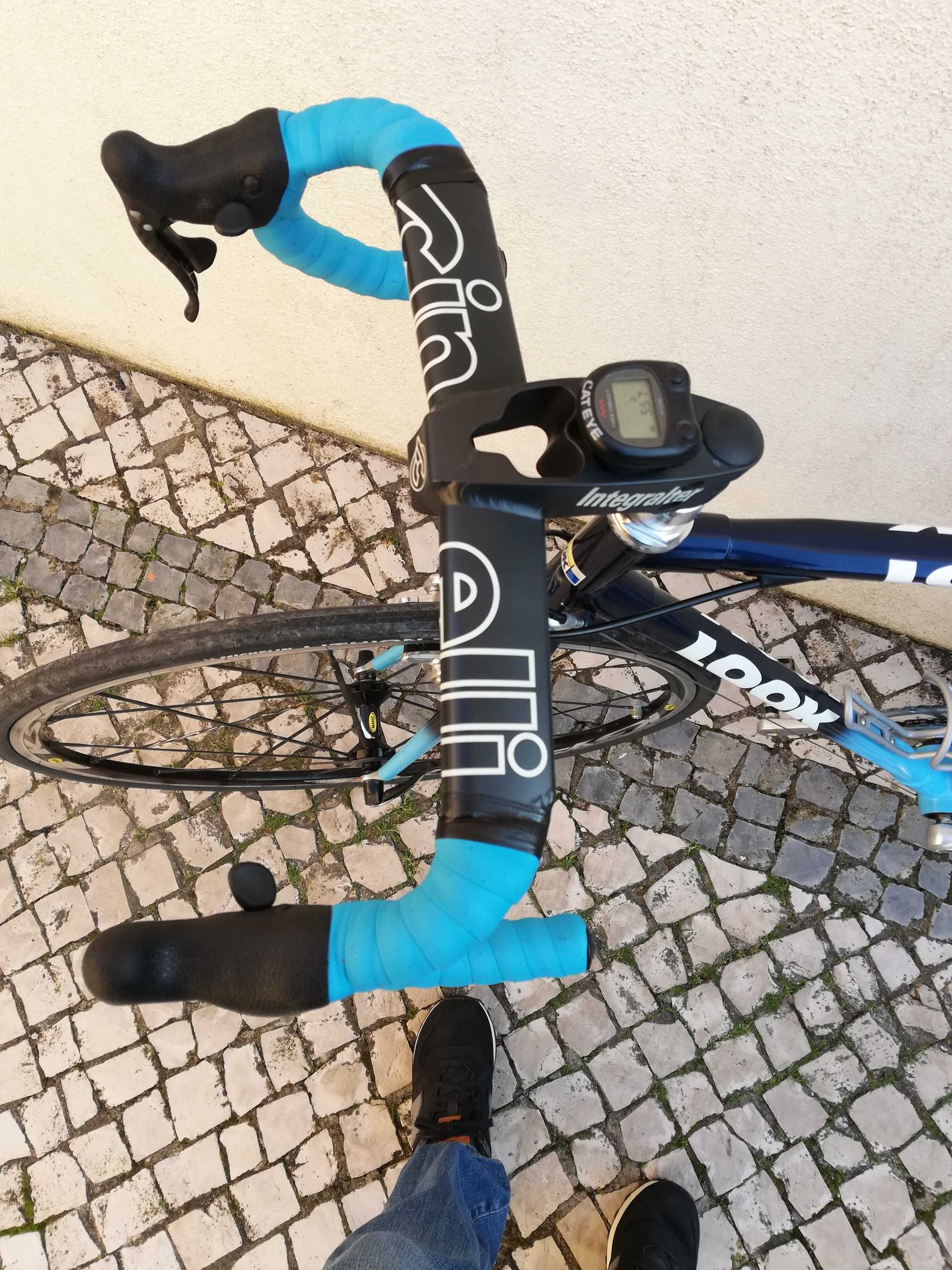 Bicicleta de Estrada LOOK carbono