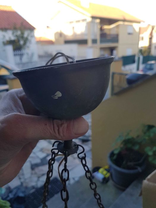 Candeeiro vintage em vidro vermelho