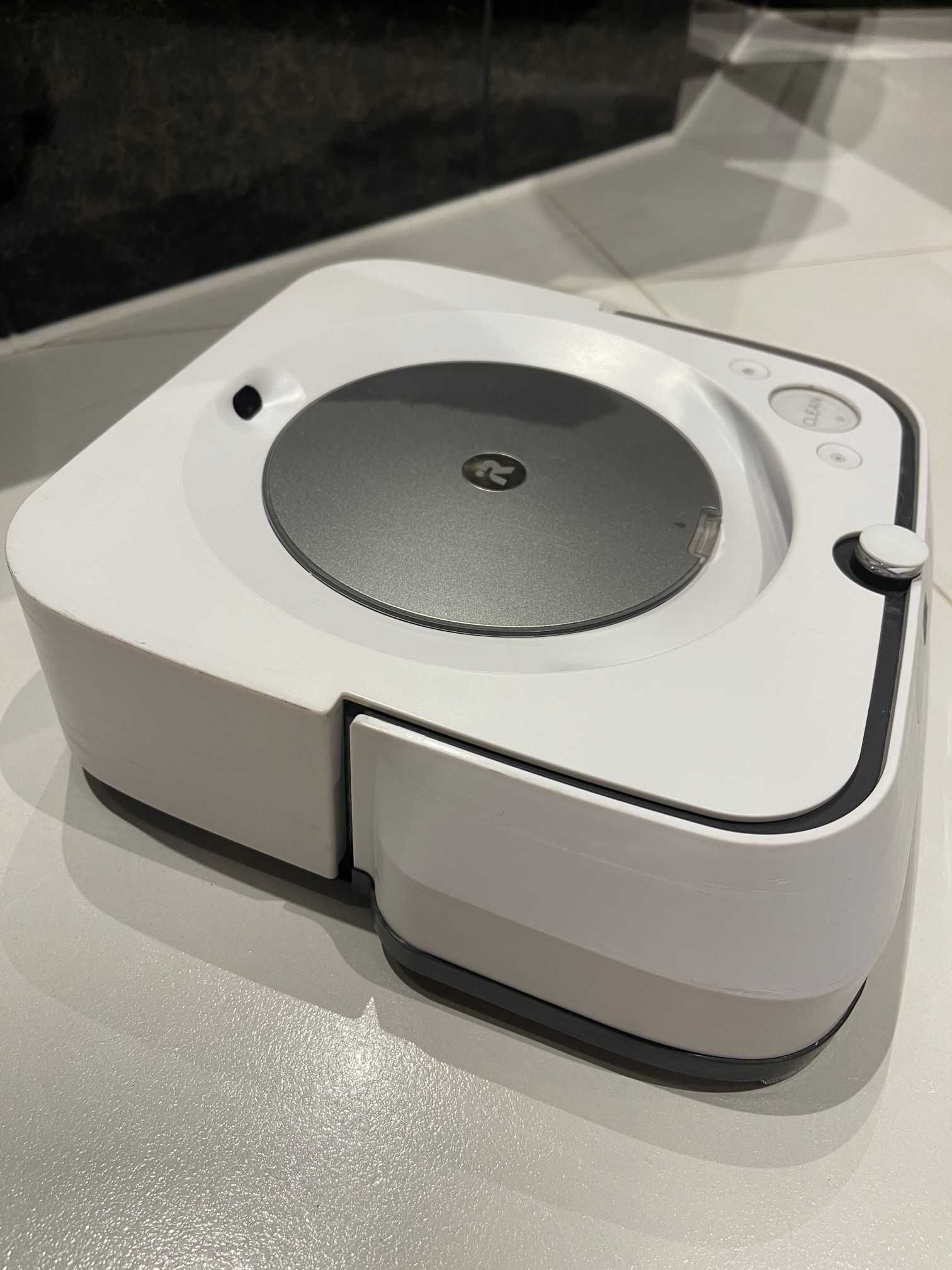 iRobot Braava Jet M6 - robot mopujący