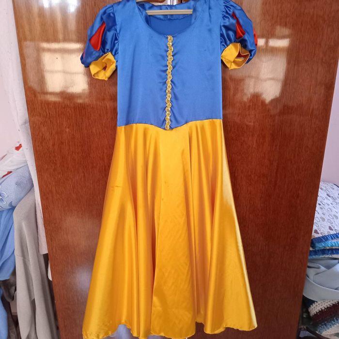 Красивые платья на торжество для девочки р.30-32