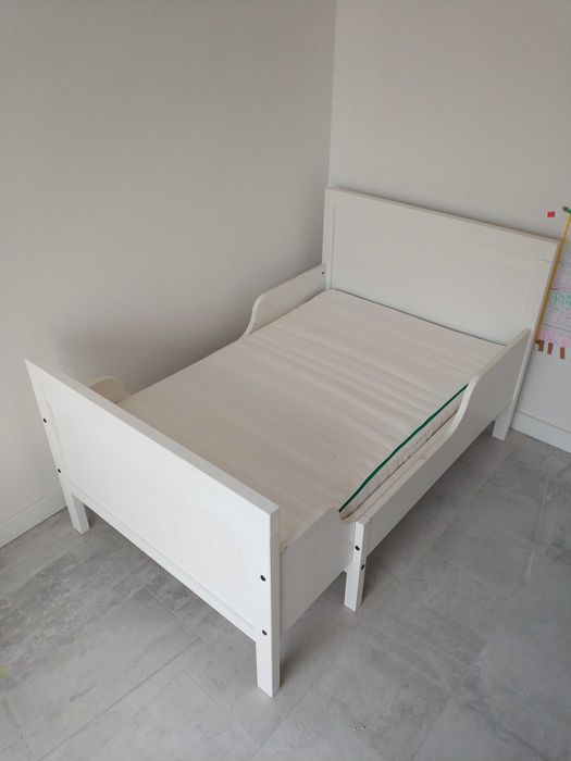 Łóżko białe rosnące SUNDVIK ikea 80x140-200 drewniane (materac+wkład)