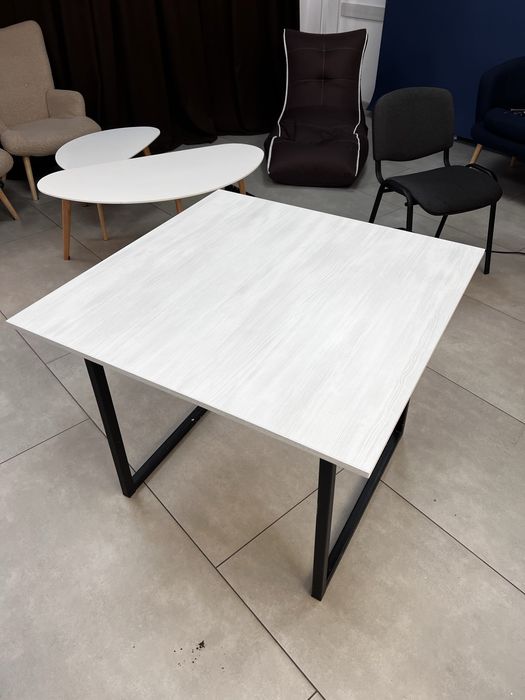Стіл квадратний 90x90x72