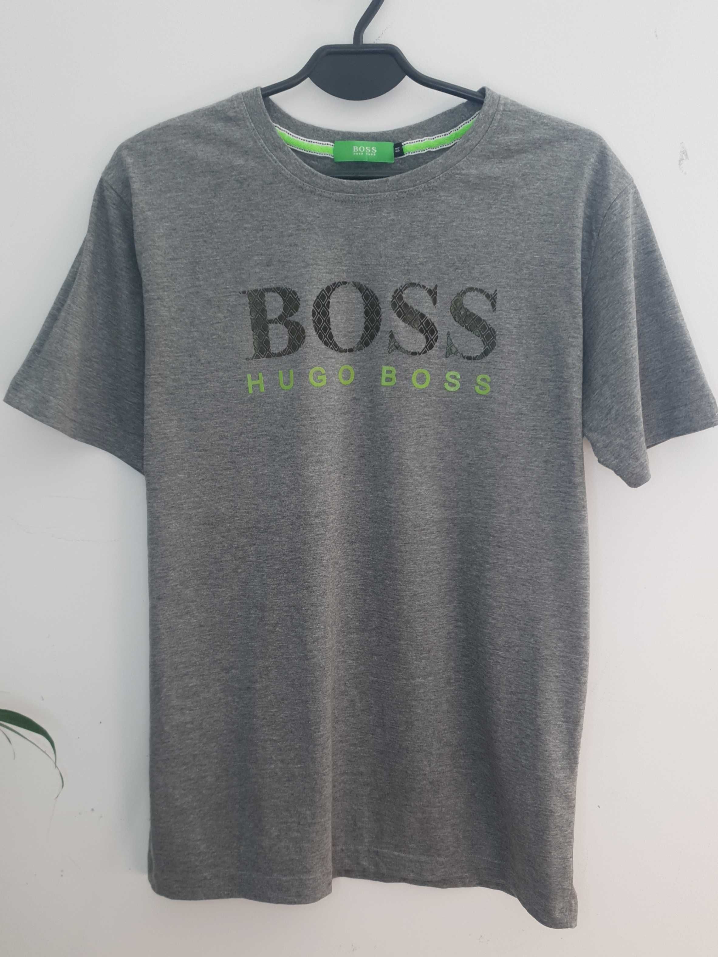 Hugo Boss szara koszulka z nadrukiem i krótkim rękawem M