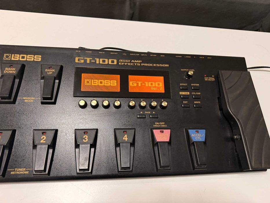Boss GT-100 multiefekt gitarowy + torba
