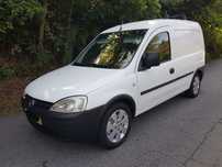 Opel Combo C 1.3 cdti * barras no tejadilho *