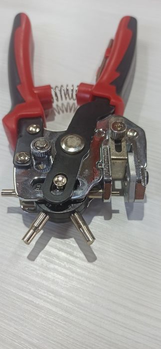 Діркопробивач дірокол револьверний пробивач отворів