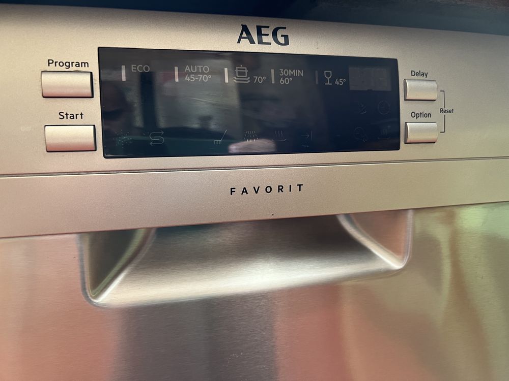 Máquina de lavar loiça AEG