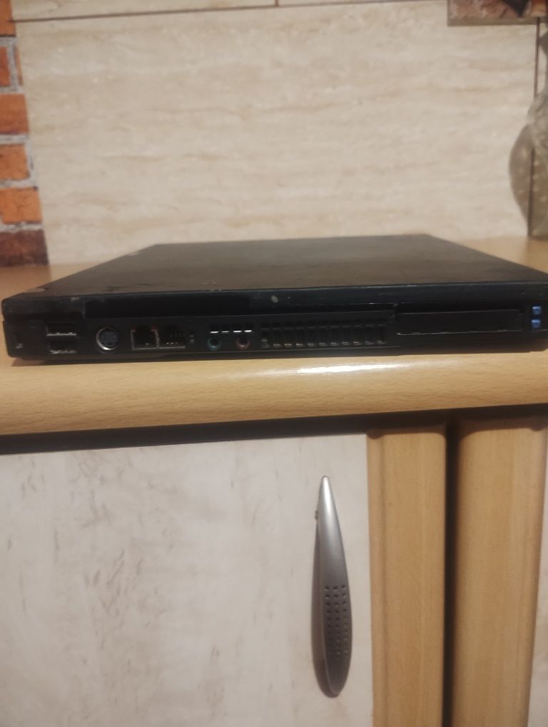 Laptop.      IBM