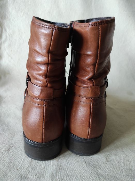 Botki brązowe z delikatnej skóry 5th Avenue  37/24 cm