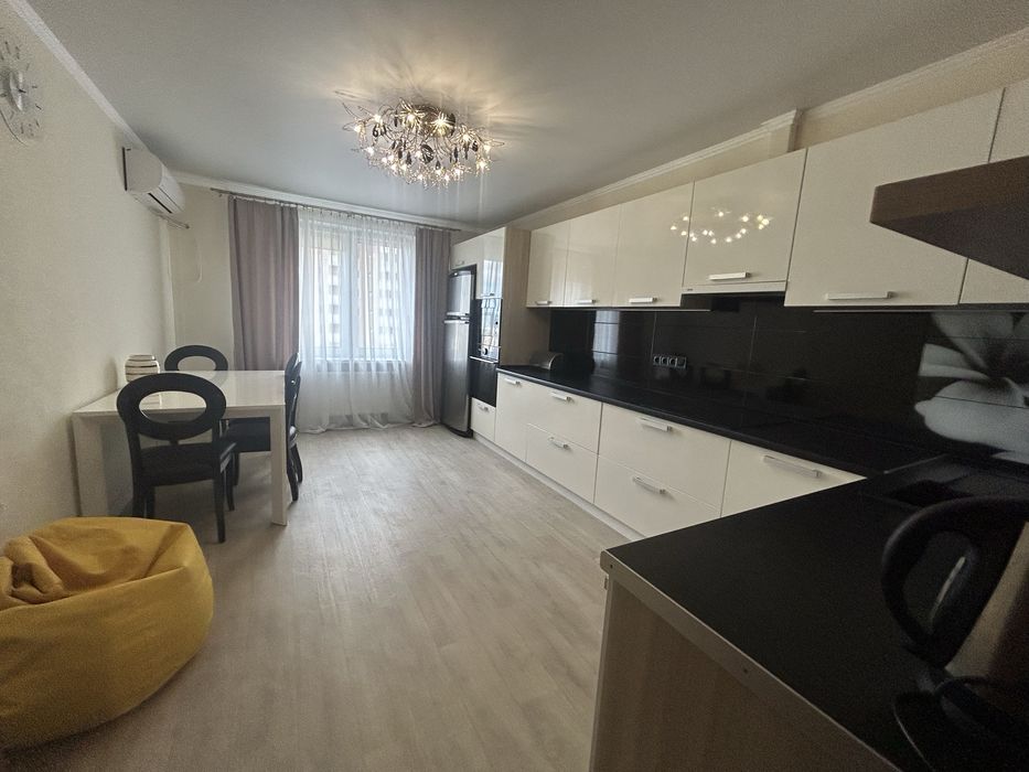 Оренда 3-х кімн квартири в ЖК «Крістер Град»( Виноградар)